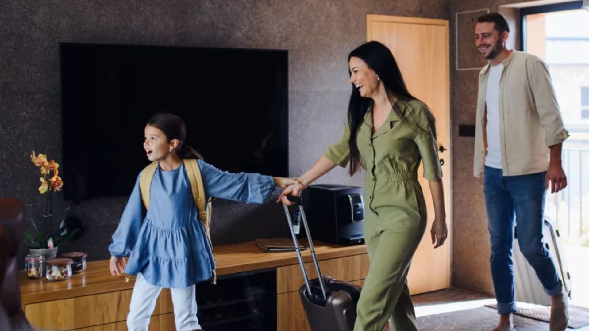 Balancing Innovation, Security & Guest Trust in Luxury Hospitality Committee Report