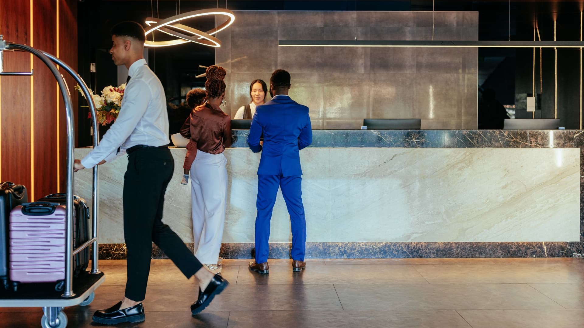 The Art of the Permanent Impression: Elevating Hospitality Through Sustainable, Bespoke Gifting